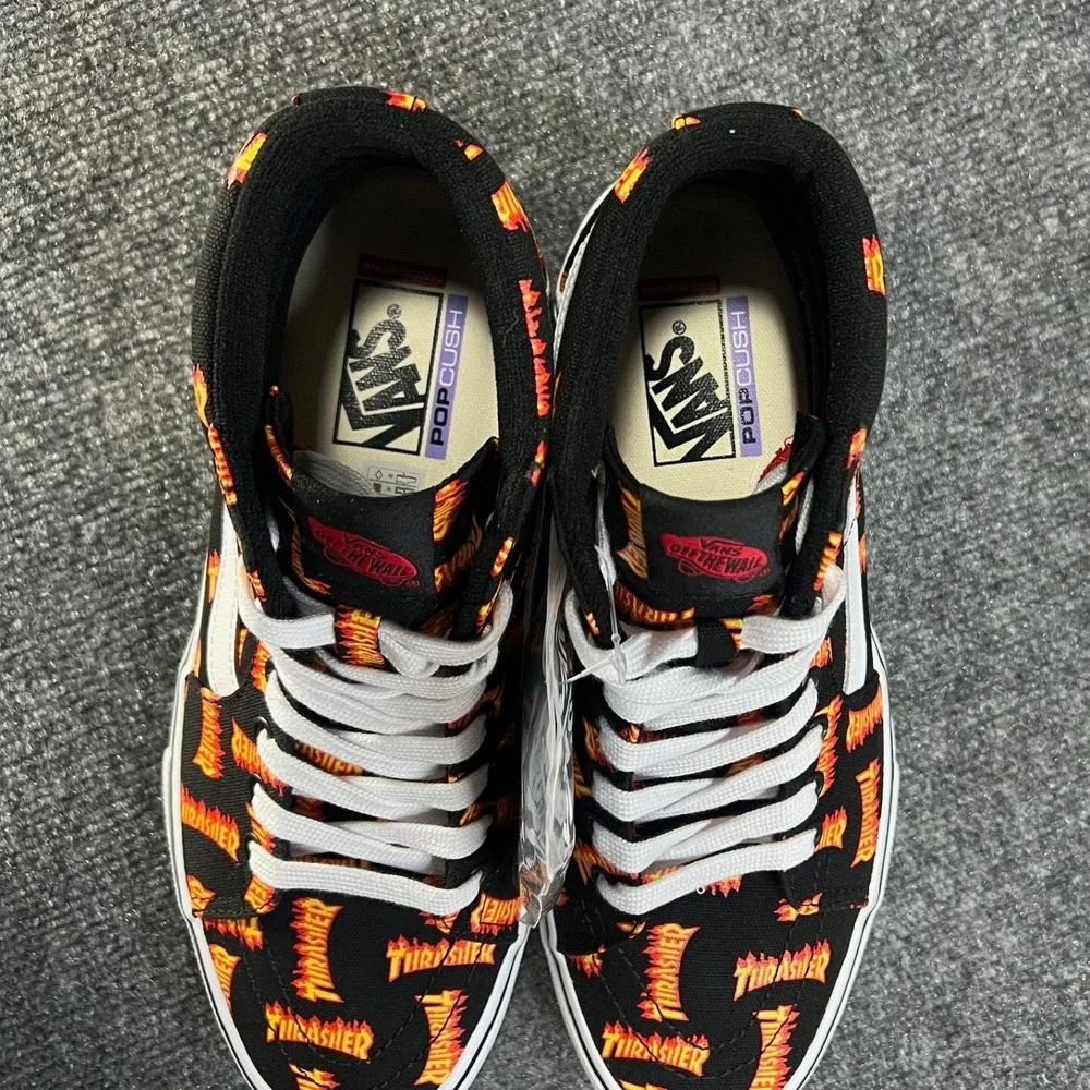 NEW Vans Skate Sk8-Hi Thrasher Mens 10 / 11.5 Wmns Black Multi Flame VN0A5FCCBML